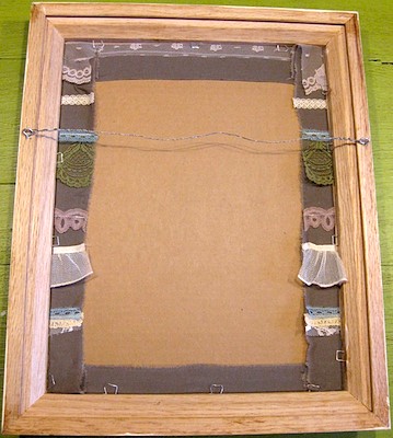 lace-earring-holder-21588657