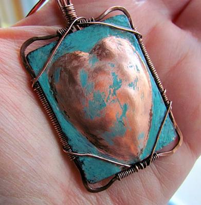 rustic-heart-on-a-wire-21605352