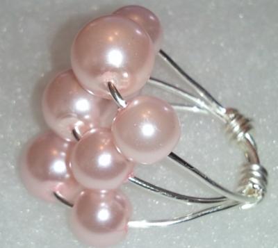 the-elegance-of-a-glass-pearl-ring-21490049