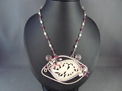 vintage-bone-carving-pendant-21522488