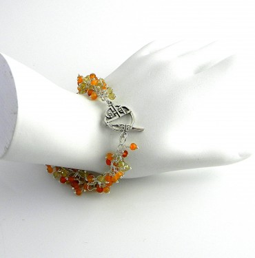 The bracelet that was born because I already had all of the headpins done and the shaded carnelian roundels ready for the necklace.