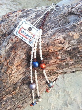 colors of rainbow pearl necklace