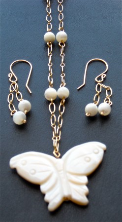 mother of pearl butterfly pendant