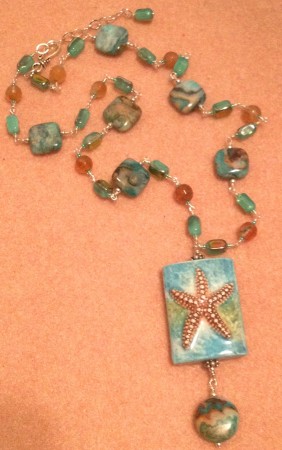starfish and agates pendant