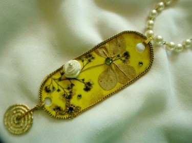 "Forget-Me-Not Garden" Necklace