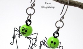 Creepy Crawly Spider Earrings - tutorial by Rena Klingenberg