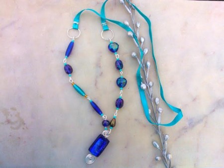 Blue glass beads necklace