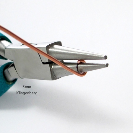 Start the open wire spiral for Spiral Wire Hook Clasp - tutorial by Rena Klingenberg