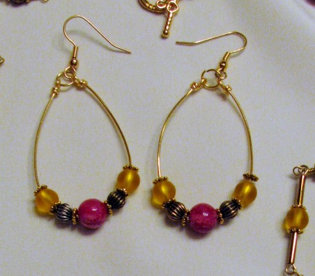 Jewelry by Pam Wilson - featured on Jewelry Making Journal