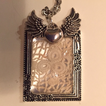 Penny Worsham - Flight and Gossamer Pendant - featured on Jewelry Making Journal