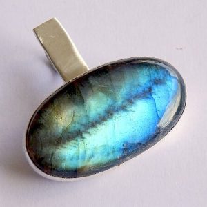 Labradorite Pendant Before the Stone Cracked, by Barbara Jacquin - featured on Jewelry Making Journal