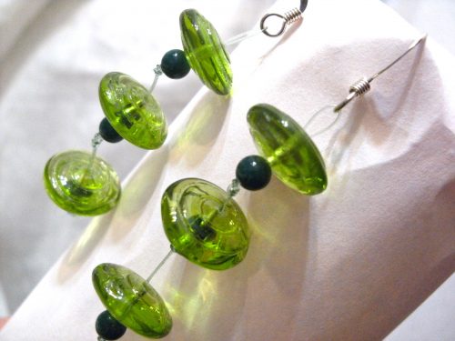 <img src="https://jewelrymakingjournal.com/wp-content/uploads/2017/05/DSCF0850-500x375.jpg" alt="Green(ery) Long Dangle Earrings by Lyone Fein - featured on Jewelry Making Journal" width="500" height="375" class="size-large wp-image-49769" /> Lyone Fein Greenery Earrings #1