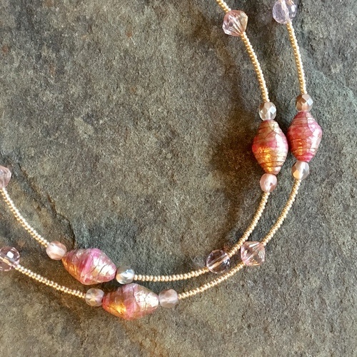 Glass-Like Paper Beads by Lynda Evans - featured on Jewelry Making Journal