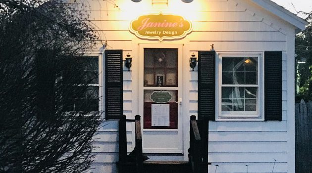 5 Tips to Better Jewelry Photography by Janine - featured on Jewelry Making Journal