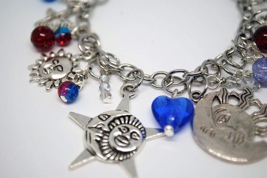 The Beauty of Bespoke Jewelry by Anna Davies - featured on Jewelry Making Journal