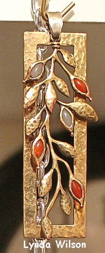 Found Pendant by Lynda Wilson  - featured on Jewelry Making Journal